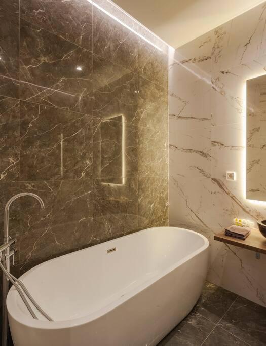 Centro III Calle Carrera De San Jeronimo 3Br 3Bh Madrid Dış mekan fotoğraf