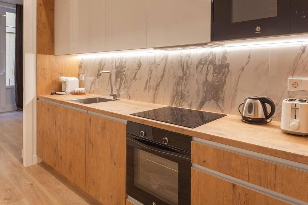 Centro III Calle Carrera De San Jeronimo 3Br 3Bh Madrid Dış mekan fotoğraf